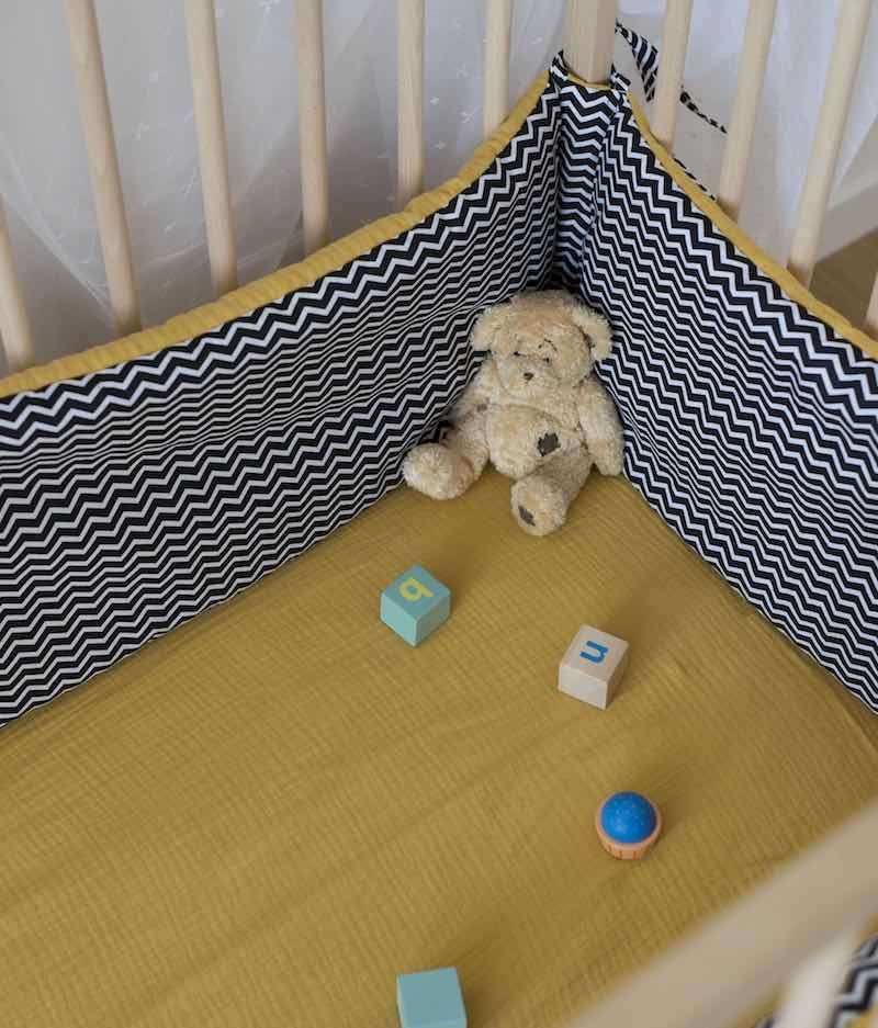 Tour de lit pour bébé moutarde - Oeko Tex