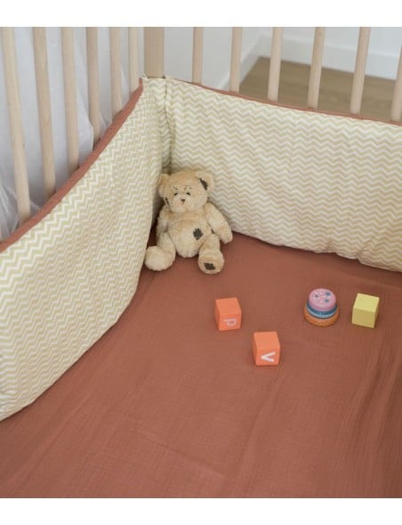 Tour de lit pour bébé terracotta - cadeau de naissance